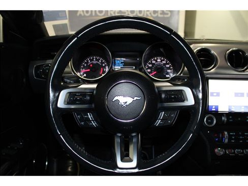 Used 2023 Ford Mustang Premium image 19