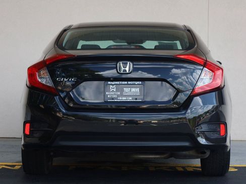 Used 2016 Honda Civic EX image 10