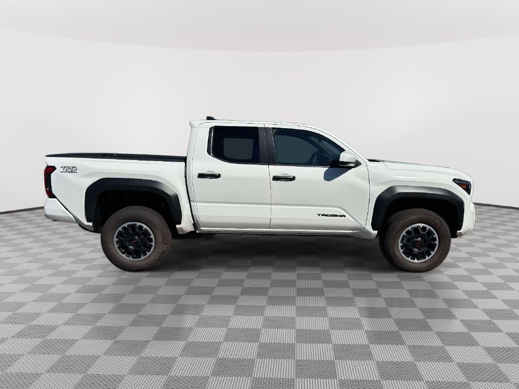 Used 2026 Toyota Tacoma TRD Off-Road AWD/4WD image 8