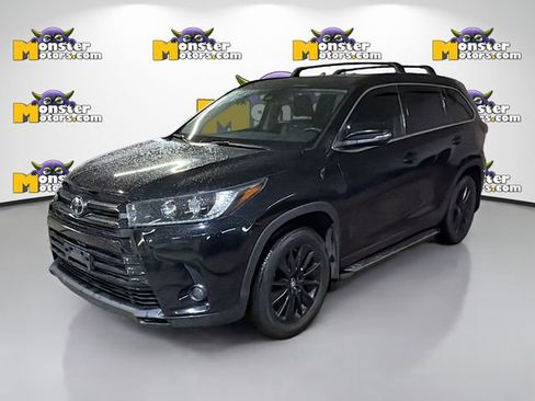 Used 2019 Toyota Highlander image 1