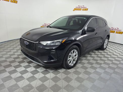 Used 2024 Ford Escape Active FWD image 1