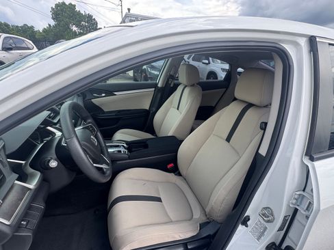 Used 2017 Honda Civic EX image 8