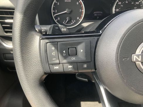 Used 2023 Nissan Rogue SV AWD/4WD image 30