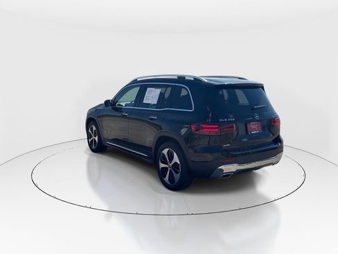 Used 2024 Mercedes-Benz GLB 250 4MATIC image 6