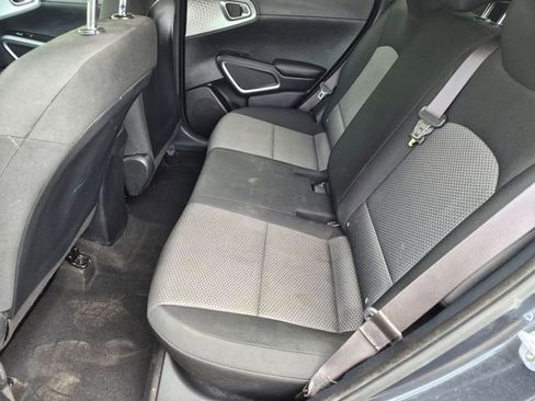 Used 2020 Kia Soul LX FWD image 10