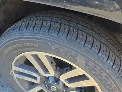 Used 2023 Toyota 4Runner Limited AWD/4WD image 97