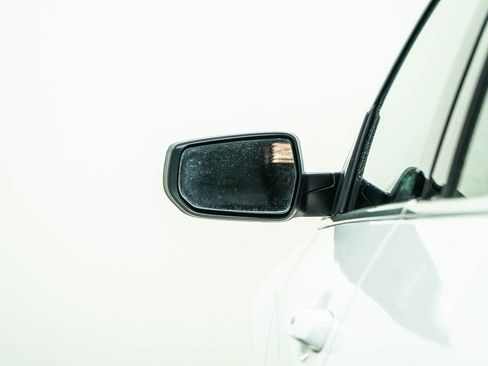Used 2024 Chevrolet Malibu LT FWD image 14