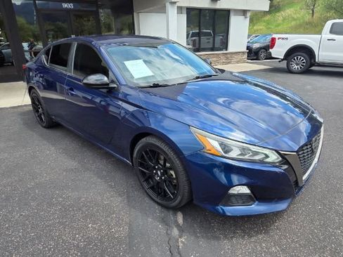 Used 2019 Nissan Altima 2.5 SR FWD image 3