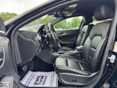 Used 2016 Mercedes-Benz GLA 250 4MATIC image 15