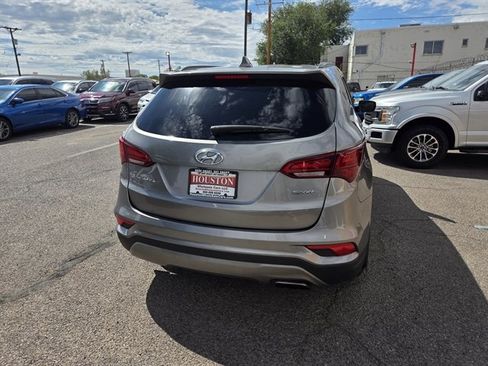 Used 2018 Hyundai Santa Fe Sport FWD image 2