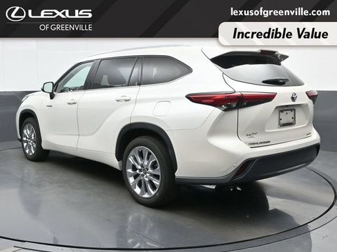 Used 2021 Toyota Highlander Limited FWD image 6