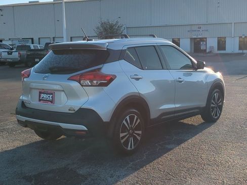 Used 2020 Nissan Kicks SR image 5