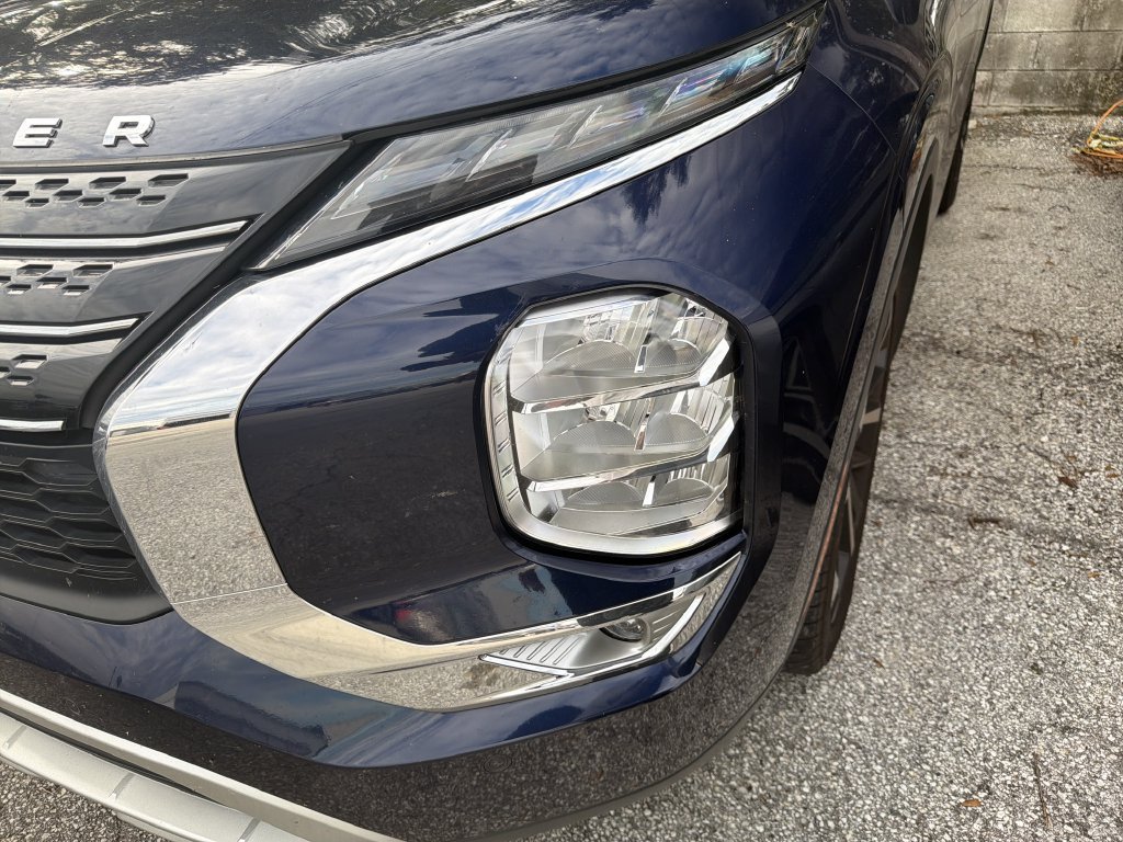 Used 2023 Mitsubishi Outlander SE FWD image 9