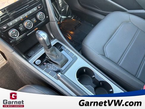 Used 2021 Volkswagen Passat 2.0T R-Line image 25