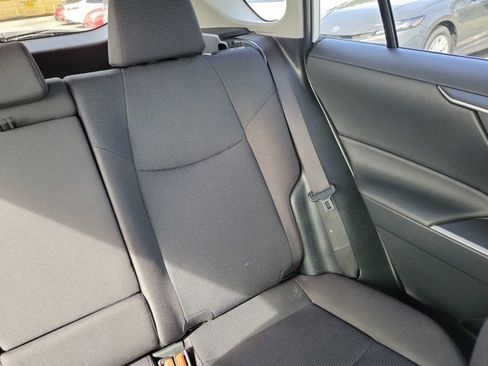 Used 2022 Toyota RAV4 LE image 6