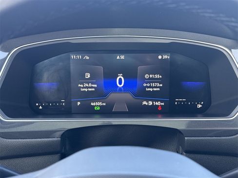 Used 2022 Volkswagen Tiguan SE R-Line image 10