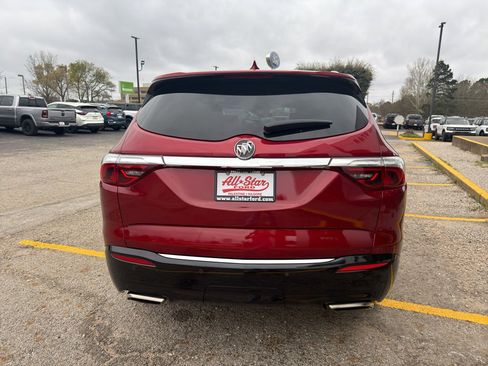 Used 2024 Buick Enclave Premium image 6