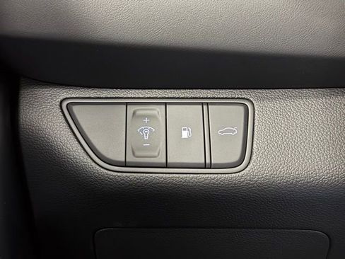 New 2026 Genesis G70 2.5T image 13