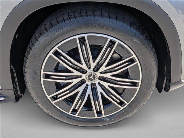 Used 2023 Mercedes-Benz EQS 450+ 4MATIC SUV w/ Acoustic Comfort Package image 25