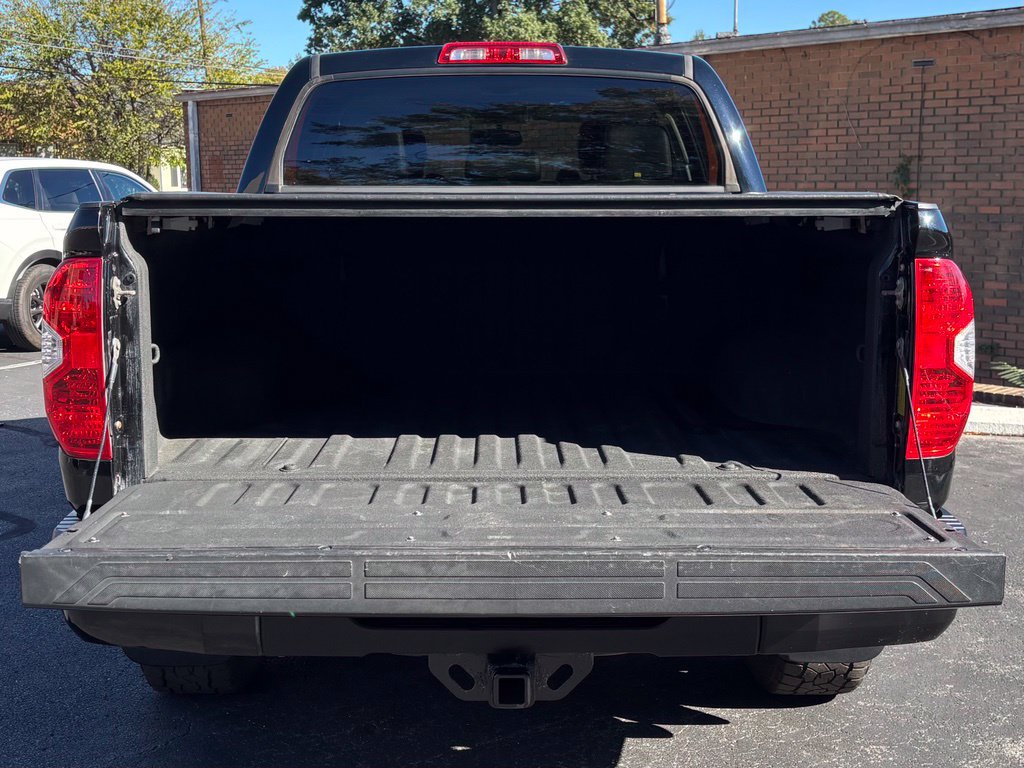 Used 2017 Toyota Tundra Limited w/ Limited Premium Package AWD/4WD image 11