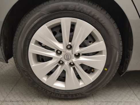 Used 2024 Nissan Sentra S FWD image 31