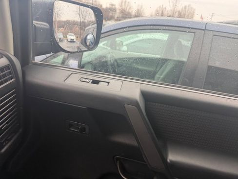 Used 2014 Nissan Titan PRO-4X image 34