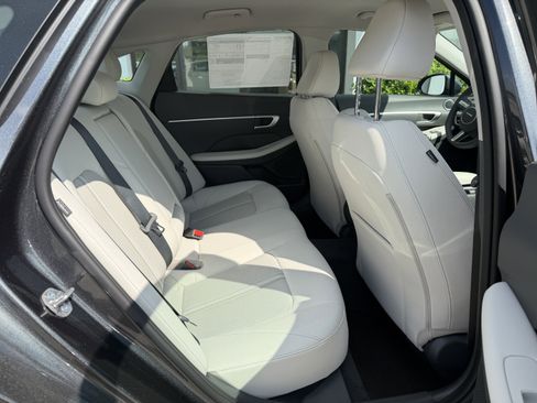 New 2026 Hyundai Sonata SE FWD image 19