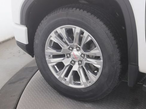 Used 2022 GMC Sierra 1500 Denali AWD/4WD image 13