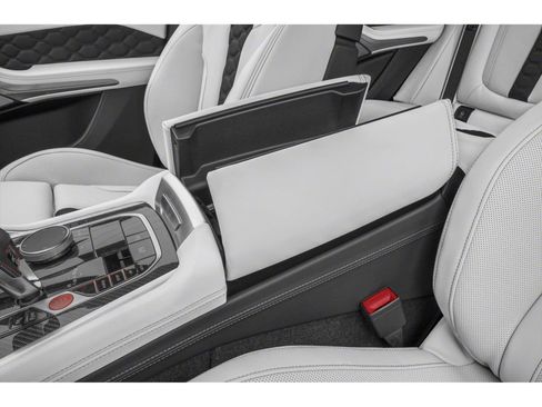 New 2026 BMW X5 M Competition w/ Executive Package AWD/4WD image 9