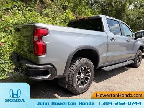 Used 2024 Chevrolet Silverado 1500 ZR2 w/ Technology Package AWD/4WD image 8