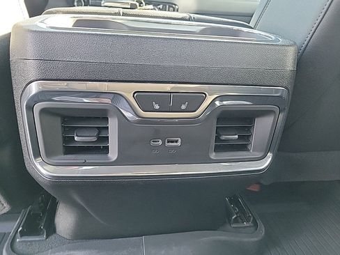 Used 2025 Chevrolet Silverado 1500 LTZ AWD/4WD image 9