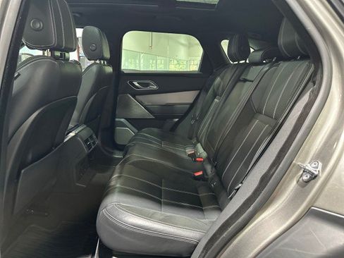 Used 2019 Land Rover Range Rover Velar R-Dynamic SE AWD/4WD image 46