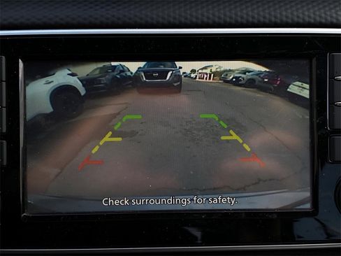 Used 2022 Nissan Kicks S image 12