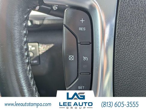 Used 2016 Chevrolet Traverse LT w/ Style and Technology Package FWD image 24
