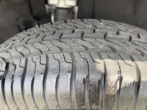 Used 2023 Jeep Grand Cherokee Laredo w/ Luxury Tech Group I AWD/4WD image 31