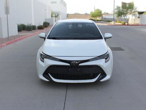 Used 2021 Toyota Corolla SE FWD image 2