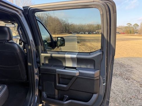 Used 2016 Ford F150 XLT w/ Equipment Group 302A Luxury image 16