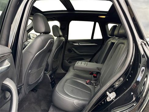 Used 2017 BMW X1 xDrive28i image 11