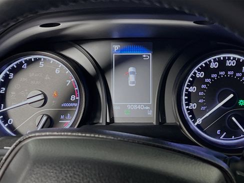 Used 2022 Toyota Camry SE image 22