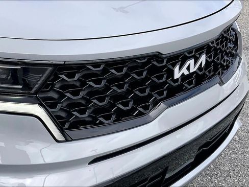 Used 2023 Kia Sorento SX image 29