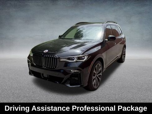 Used 2022 BMW X7 M50i image 10