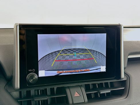 Used 2023 Toyota RAV4 LE image 21