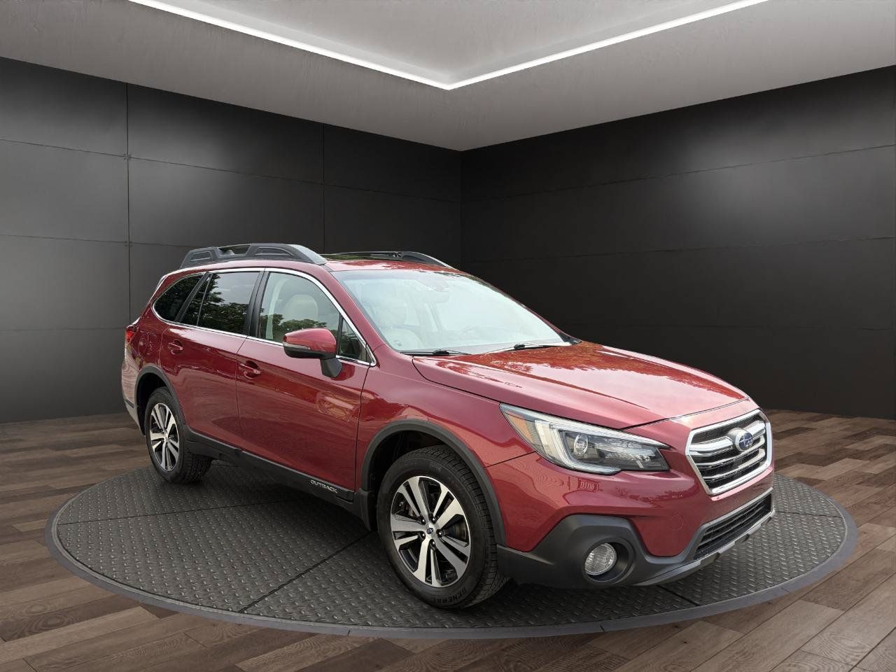 Used 2018 Subaru Outback 2.5i Limited AWD/4WD image 2