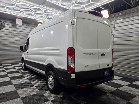 Used 2023 Ford Transit 250 Medium Roof AWD image 8