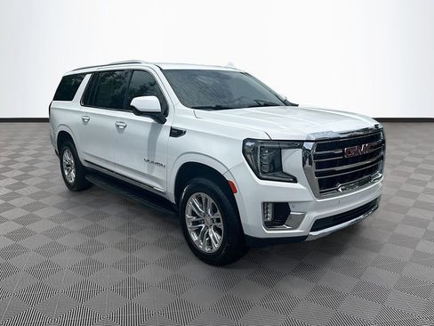 Used 2024 GMC Yukon XL SLT RWD image 4