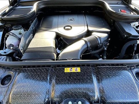 Certified 2025 Mercedes-Benz GLE 350 4MATIC image 33