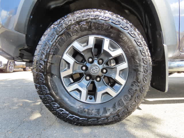 Used 2023 Toyota Tacoma TRD Off-Road AWD/4WD image 10