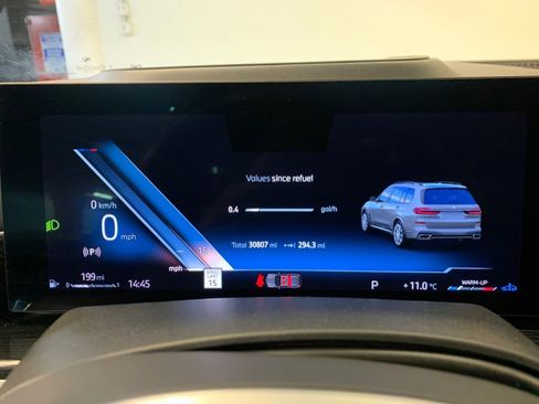 Used 2024 BMW X7 xDrive40i w/ Executive Package image 24