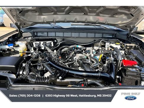 Used 2025 Ford Bronco Outer Banks w/ Sasquatch Package AWD/4WD image 8