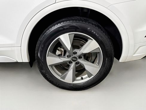 Used 2023 Audi Q5 2.0T Premium Plus w/ Premium Plus Package AWD/4WD image 27
